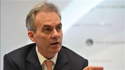 نائب محافظ بنك إنجلترا: رهانات السوق على رفع أسعار الفائدة تضر بالاقتصاد