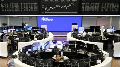 تباين الأسهم العالمية مع ارتفاع أسعار النفط
