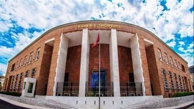 البنك المركزي الألباني يقرر تثبيت الفائدة عند 3%