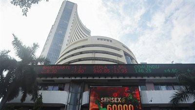 بعد تحقيق أرباح قياسية.. أكبر بنك في الهند يتوقع استمرار نمو القروض