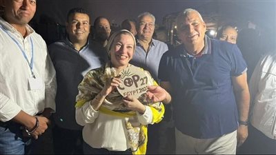 وزيرة البيئة تتابع الاستعدادات النهائية لجناح الدولة المصرية داخل المنطقة الخضراء