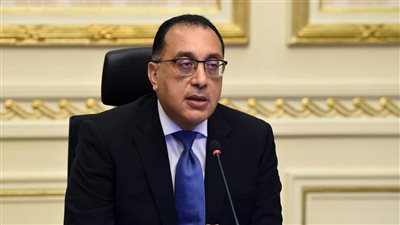 رئيس الوزراء يفتتح الجناح المصري بالمنطقة الزرقاء