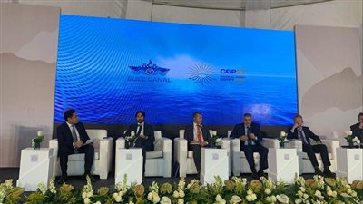 رئيس قناة السويس: تطوير 16 محطة إرشاد بطول المجرى الملاحي للعمل بالطاقة الهجين