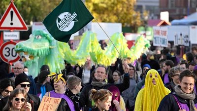 اعيدو توزيع الثروة.. مظاهرة ضد الأغنياء في برلين | صور 