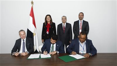 بتكلفة 1.5 مليار دولار.. شراكة بين «أكوا باور» و«مصر السيادي» لإنتاج الكهرباء من الرياح