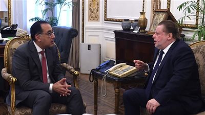 مائدة «الملفات المهمة».. ماذا دار في اجتماع مدبولي وعبد الله؟