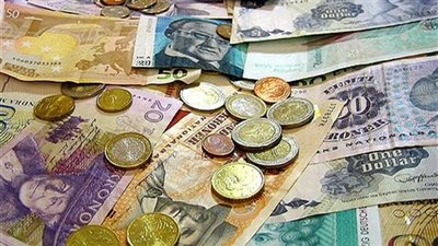 الجنيه ليس بينهم.. اعرف ارخص العملات على مستوى العالم