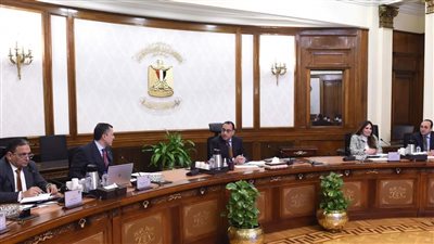 مدبولي يؤكد دعم الدولة لإجراءات وزارة السياحة والآثار لزيادة عدد السائحين الوافدين لمصر