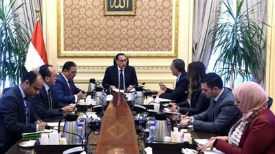 رئيس الوزراء: نعمل على تبسيط الإجراءات المتعلقة بالاستثمارات خاصة المشروعات الصناعية