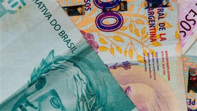 ضربة جديدة للدولار..البرازيل والأرجنتين تستعدان لإطلاق عملة موحدة