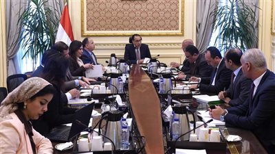 رئيس الوزراء : الإفراج عن بضائع بـ1.5 مليار دولار خلال الفترة من 18 حتى 23 يناير