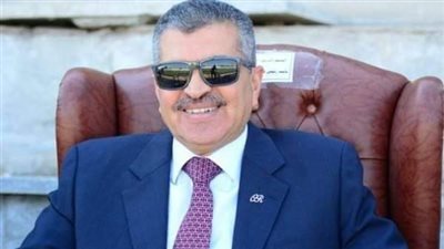  أسامة ربيع : حركة الملاحة بالقناة منتظمة وتعاملنا باحترافية مع عطل ماكينات السفينة GLORY خلال عبورها بالقناة