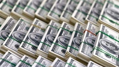 سعر الدولار أمام الجنيه المصري في تعاملات اليوم الإثنين 30-1-2023