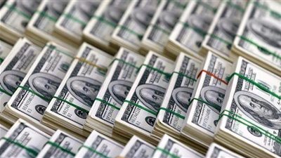 سعر الدولار أمام الجنيه المصري في ختام تعاملات اليوم الإثنين 30-1-2023