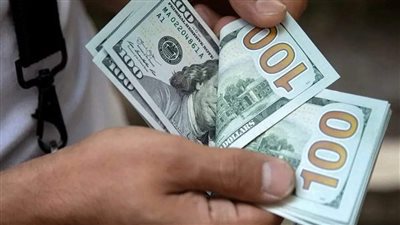 ارتفاع الدولار بالقرب من أعلى مستوى في 5 أسابيع