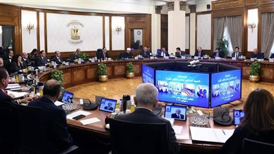 الحكومة تصدر حزمة قرارات هامة 