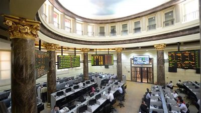 مؤشرات البورصة تغلق علي ارتفاع مع نهاية تداولات الاسبوع  والمؤشر الرئيس عند مستوي 17613 نقطة