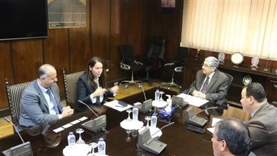 وزير الكهرباء يبحث مع نائب رئيس بريتش بتروليم سبل زيادة فرص الاستثمار في مصر