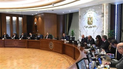 رئيس الوزراء: هدفنا توطين وتعميق صناعة السيارات في مصر خاصة المركبات الكهربائية