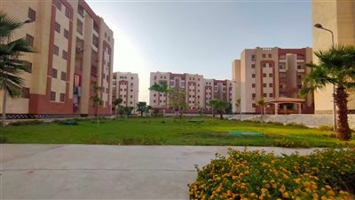 الإسكان: 6800 وحدة بسكن كل المصريين و42 مبنى خدميا بقنا الجديدة