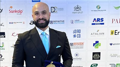 أول عربي.. تكريم خاص للخبير العالمي في التحول الرقمي محمد سعيد في تايلاند