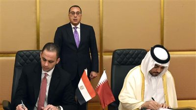 مدبولي يشهد توقيع 3 مذكرات تفاهم مع شركات قطرية لدعم وتعزيز الشراكة بمجال الرعاية الصحية