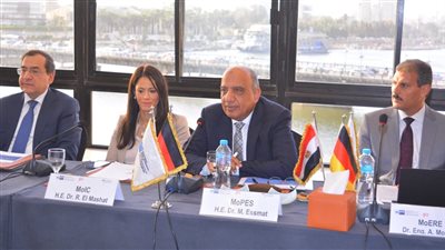 وزير قطاع الأعمال: حوافز وتيسيرات لمشروعات إنتاج الهيدروجين الأخضر