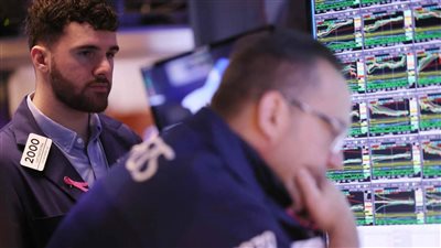 عوائد سندات الخزانة الأمريكية لأجل عامين تسجل أكبر انخفاض في 3 أيام منذ انهيار البورصة عام 1987