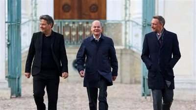 المستشار الألماني : لا أتوقع أزمة مالية جديدة في ظل وجود نظام مصرفي مرن