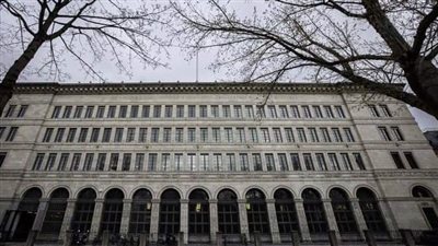 بنوك مركزية أوروبية تواصل رفع أسعار الفائدة وسط أزمة القطاع المصرفي