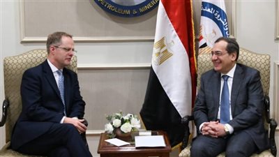 شركات بريطانية تدرس الاستثمار فى البترول والغاز بمصر