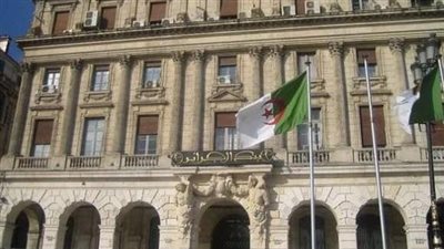 المركزي الجزائري يقرر رفع نسبة الاحتياطي الإلزامي للبنوك إلي 3% بدلاً من 1%