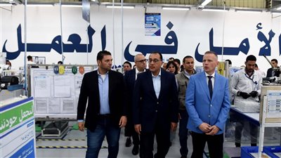ورئيس الوزراء: دعم ومساندة كاملين للاستثمارات والمستثمرين