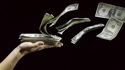 سعر الدولار أمام الجنيه المصري في تعاملات اليوم الثلاثاء 2-5-2023