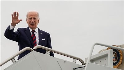 بايدن: محادثات سقف الدين الأمريكي تمضي قدما