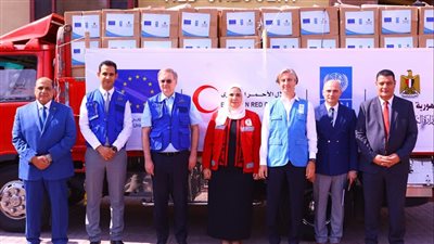 الهلال الأحمر المصري يوجه 27 طن منتجات إغاثية دعمًا للجهود إزاء الأزمة السودانية