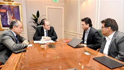 شركات هندية تبحث ضخ استثمارات بمجال تصنيع قطع غيار السيارات في مصر