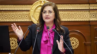 لا اقتراض إلا للضرورة.. الحكومة تعدل سياسة الإقتراض من الخارج