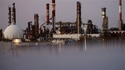 اسعار النفط ترتفع 1% مع تغلب خفض الإنتاج السعودي على مخاوف ضعف الطلب