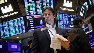 ستاندرد اند بورز 500 يغلق مرتفعا مع صعود أسهم تسلا