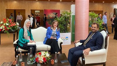 وزيرة التخطيط تبحث مع وزير الاقتصاد العماني سبل التعاون الفني بين البلدين