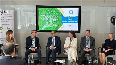 وزير البترول: فرص مصرية متميزة للتعاون والاستثمار فى الهيدروجين الأخضر