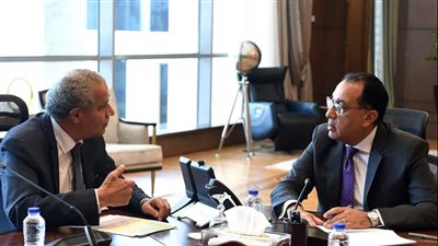 مدبولي يتابع مع وزير التموين توافر السلع الأساسية مع قرب حلول عيد الأضحى المبارك