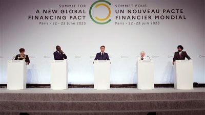 قمة باريس: بنوك التنمية تستطيع زيادة الإقراض 200 مليار دولار