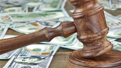 لبنان يبتعد عن قائمة مراقبة غسيل الأموال