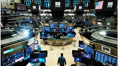 ارتفاع الأسهم العالمية بعد تراجع التضخم في منطقة اليورو واستقرار الدولار