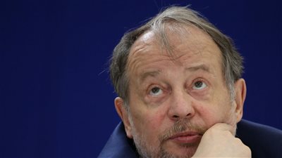 أبوظبي تجتذب الملياردير الروسي فلاديمير ليسين