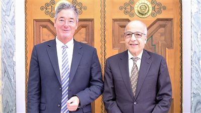 محافظ البنك المركزي الليبي والسفير الألماني يبحثان الرقابة على الإنفاق العام