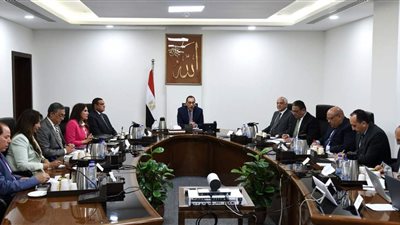 رئيس الوزراء يتابع موقف انتقال الوزارات والجهات الحكومية إلى العاصمة الإدارية الجديدة