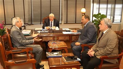 وزير الزراعة يتابع تنفيذ مشروعات تنمية الثروة السمكية والبحيرات وزيادة إنتاجية الأسماك